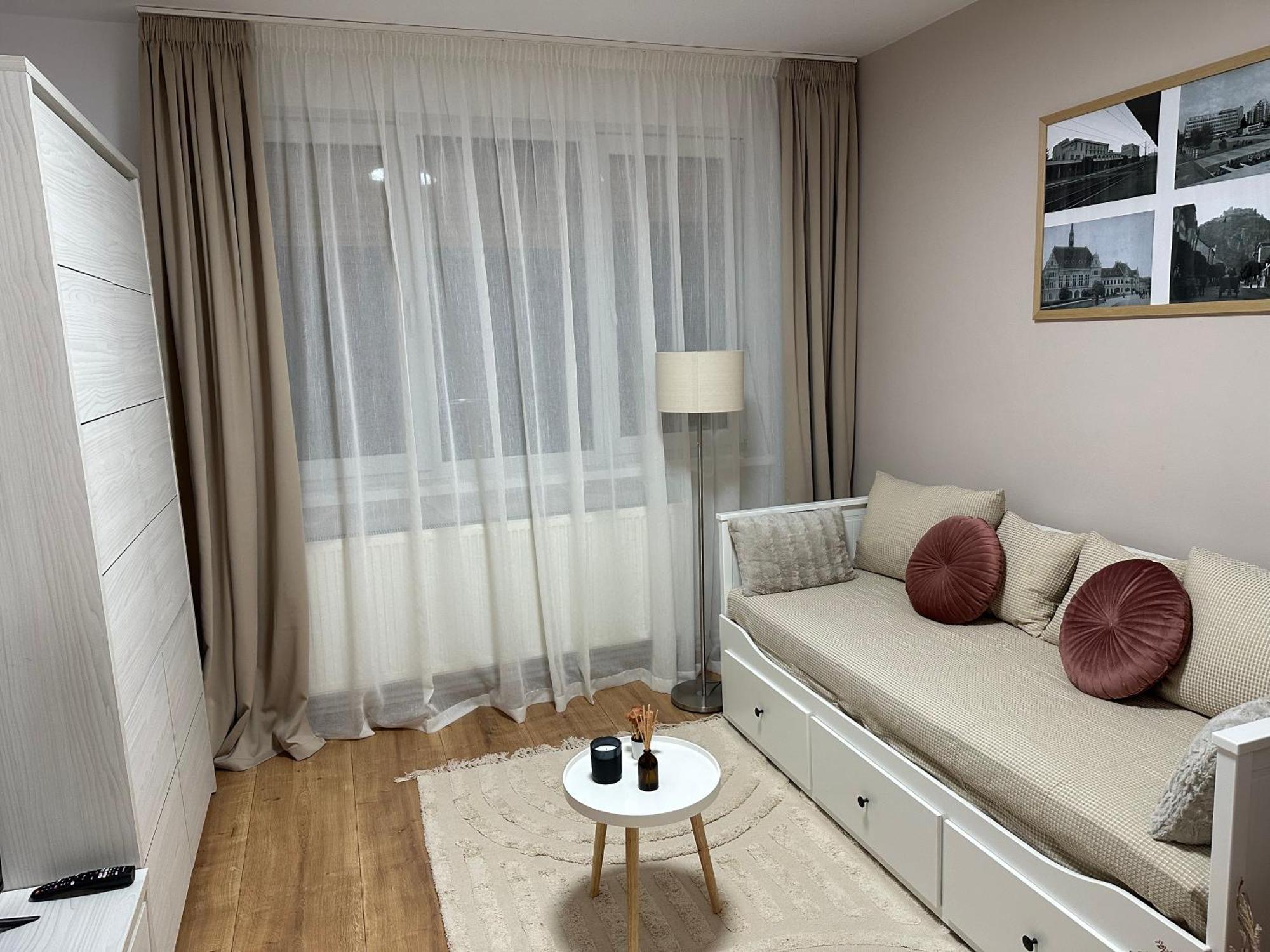 Cetate Appartement *